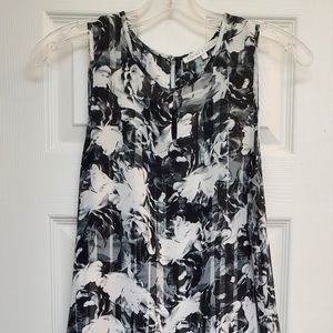 NWOT Black & White Floral Sleeveless Blouse